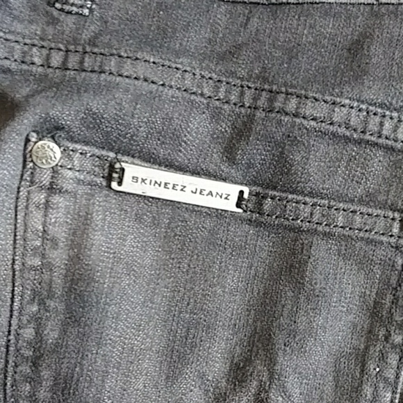 SKINEEZ JEANS NWOT Women's 16 - Picture 5 of 5